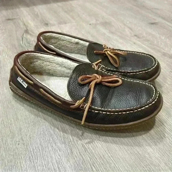 L.L. Bean Men’s Brown Leather Slip On Flannel Lined Handsewn Slippers - Picture 6 of 6